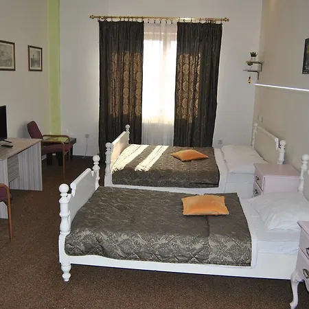 Hotel Italia 3*